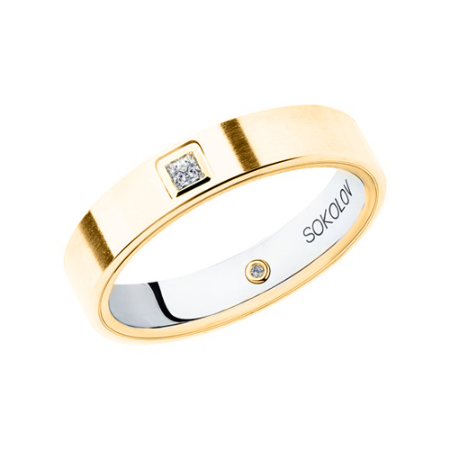 Women's ring with diamonds 