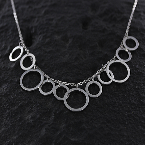 Bracelet or necklace 