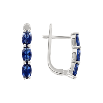 Earrings with zirconia 