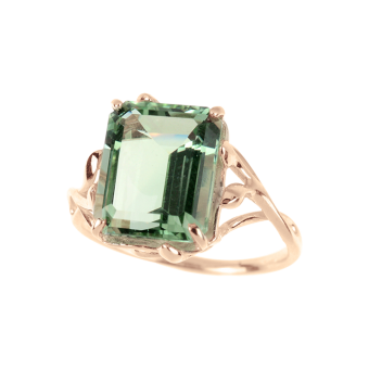 Women's ring with green amethyst 