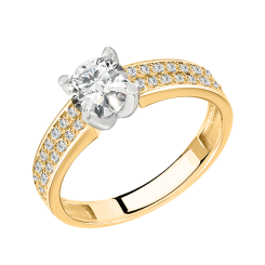 Women's ring with zirconia 
