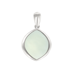 Pendant with mother-of-pearl 