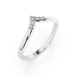 Women's ring with diamonds 