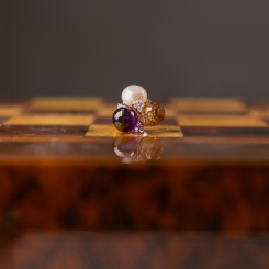 Кольцо с жемчугом и фианитами 