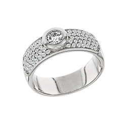 Women's ring with diamonds 