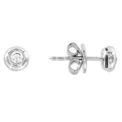 Stud earrings with diamonds 