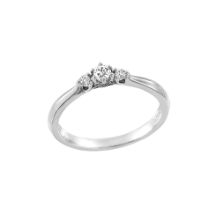 Women's ring with diamonds 