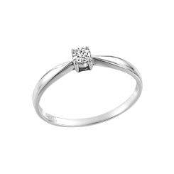 Women's ring with a diamond 