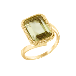 Women's ring with green amethyst 