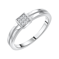Women's ring with zirconia 