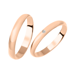 Wedding rings with a diamond 