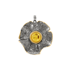 Anhänger mit Bernstein und Vergoldung 