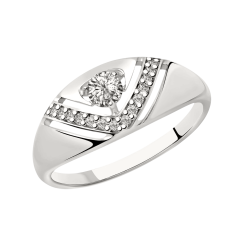 Кольцо с фианитами 