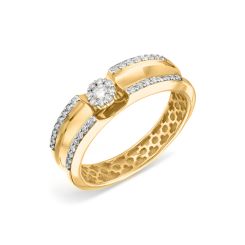 Women's ring with diamonds 