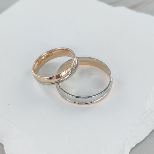 Wedding rings with diamonds 