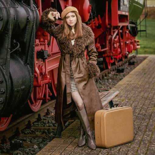 Ретро-шарм с уверенной элегантностью — украшения с характером для стильных образов. 