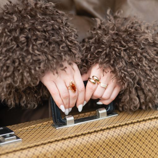 Women's ring with amber 