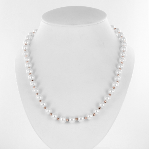 Collier mit Perlen 