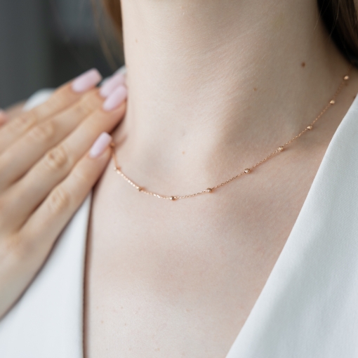 Gold chain and bracelet 