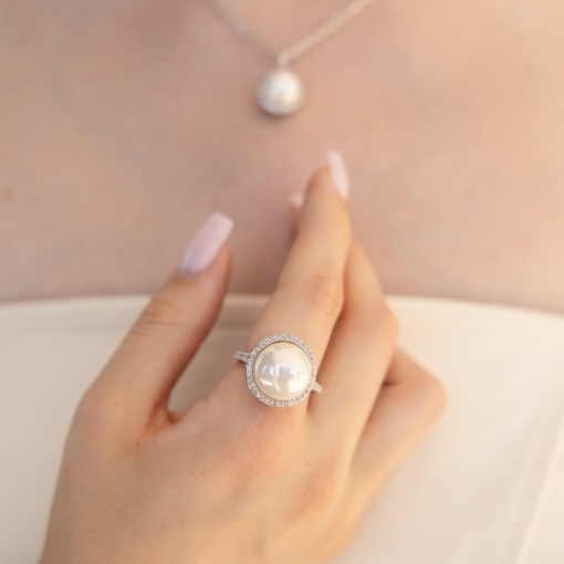 Damenring mit Perle und Zirkonia 