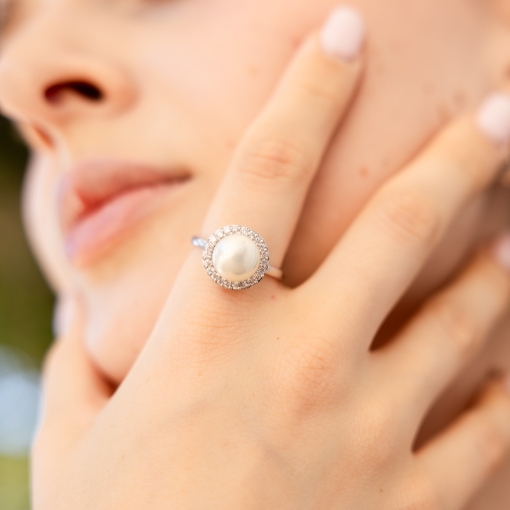 Damenring mit Perle und Zirkonia 