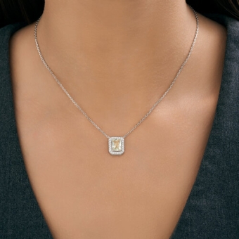 Necklace with prasiolite and zirconia 