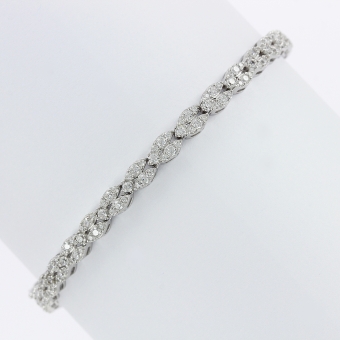 Bracelet with zirconia 