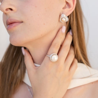 Damenring mit Perle und Zirkonia 