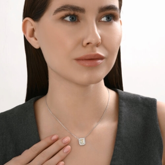 Necklace with prasiolite and zirconia 