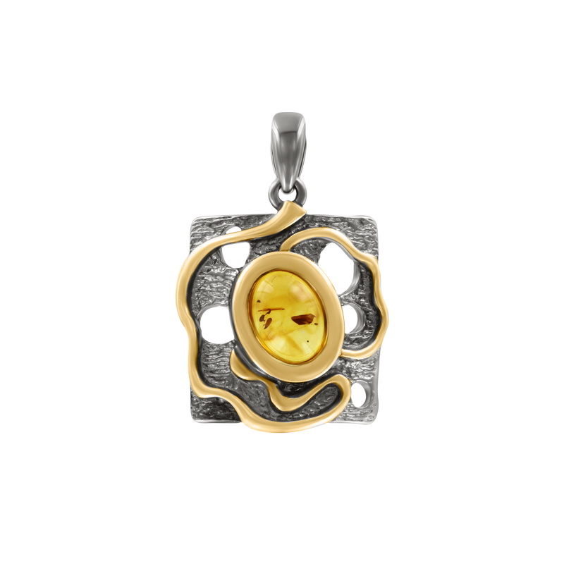 Pendant with amber and gilding 
