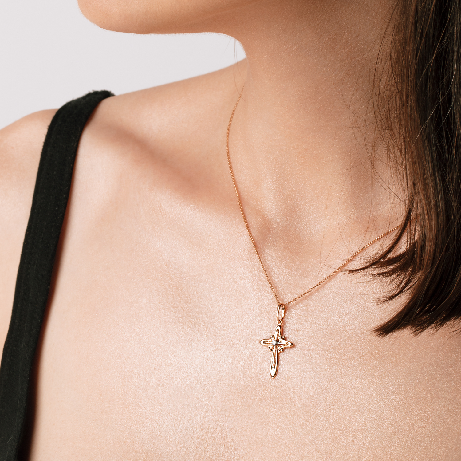 Anhänger – Kreuz mit Zirkonia 