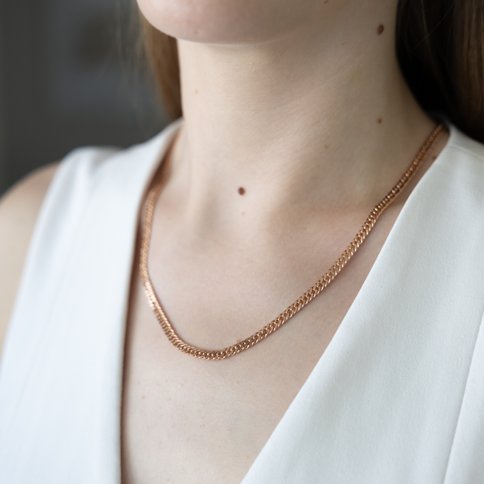 Gold chain and bracelet 