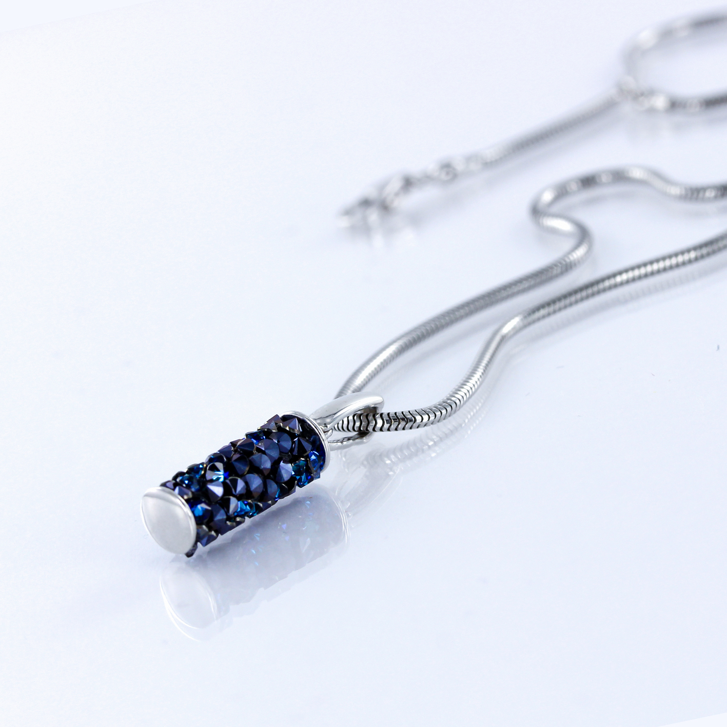 Anhänger mit blauen Kristallen Swarovski 