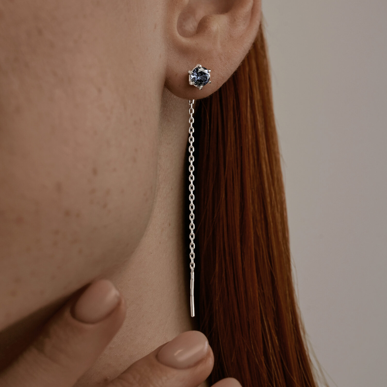 Earrings with sapphire 