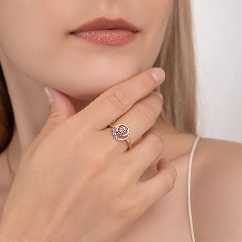 Damenring mit Amethysten 