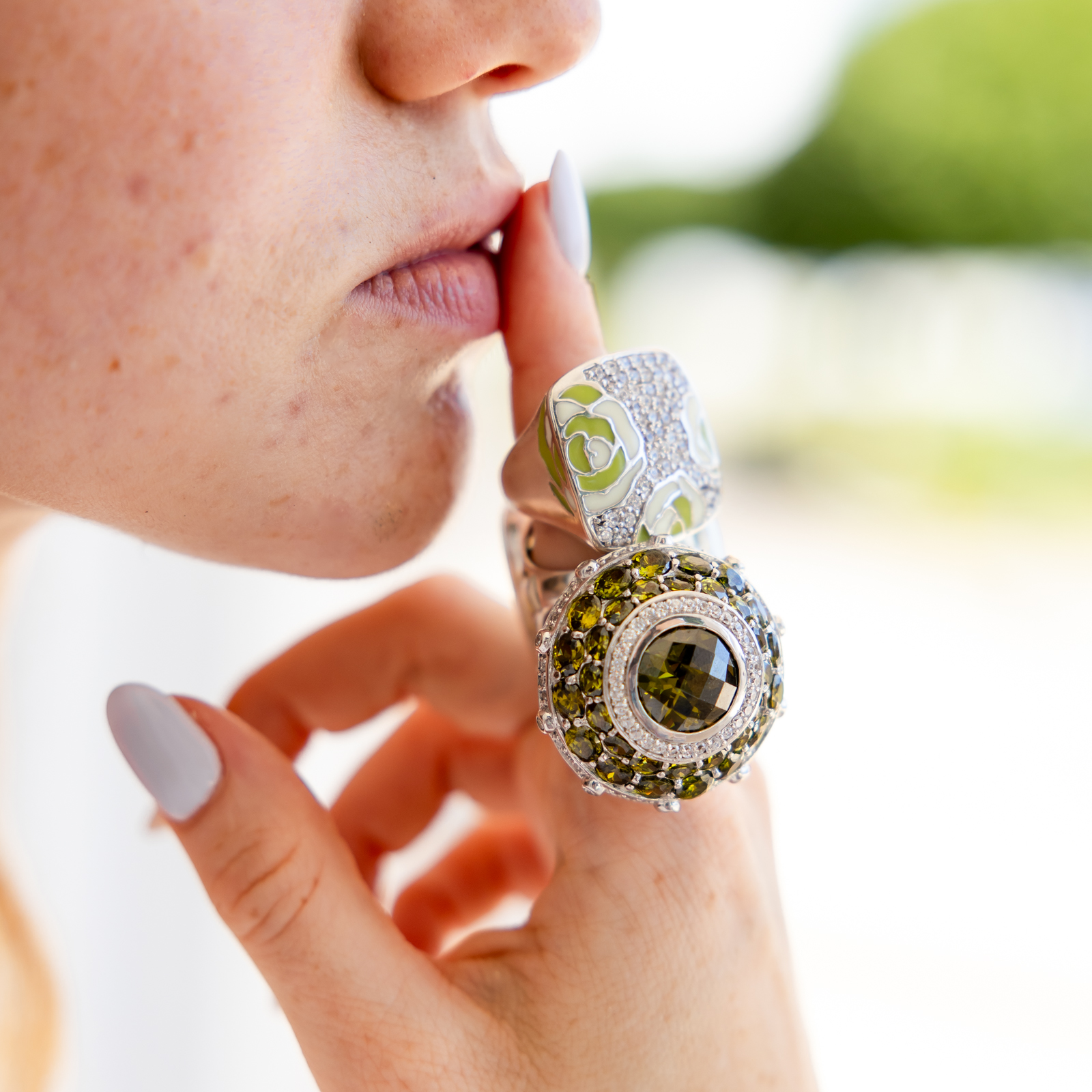 Damenring mit Emaille und Zirkonia 